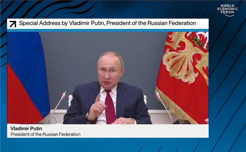 Russlands Präsident Wladimir Putin hält per Videoschaltung eine Ansprache vor dem Weltwirtschaftsforum
