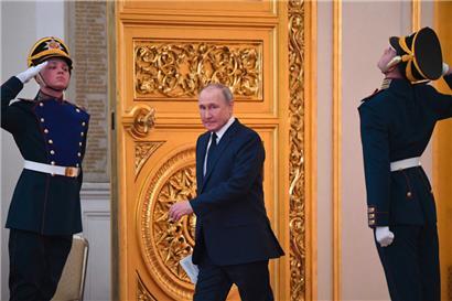 Russlands Präsident Wladimir Putin ist der erste Staatsmann seit Hitler, der auf dem europäischen Kontinent einen souveränen Staat auslöschen will
