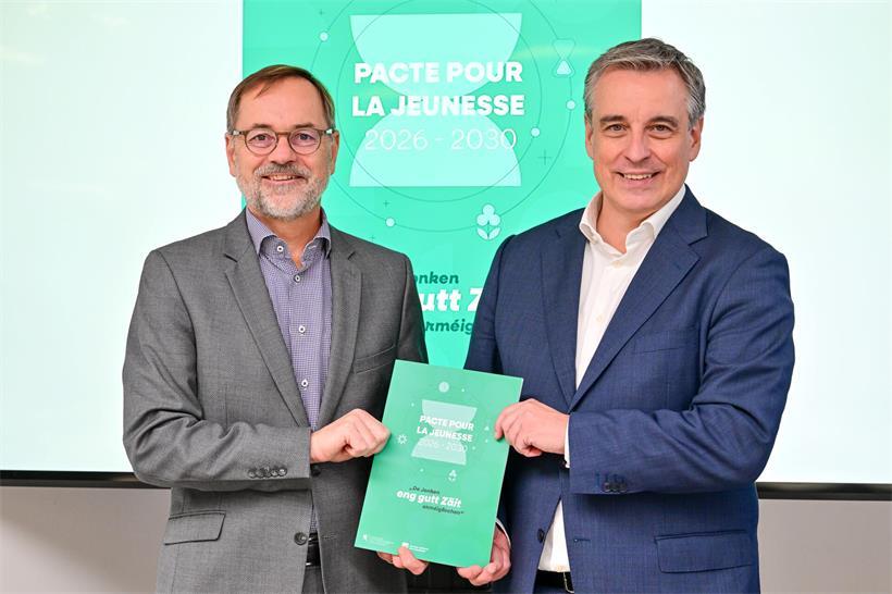 SNJ-Direktor Georges Metz und Minister Claude Meisch präsentieren den Jugendpakt 2026-2030