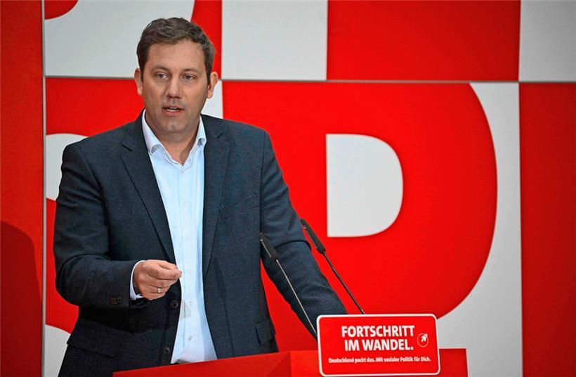 SPD-Parteichef Lars Klingbeil will die außenpolitischen Grundsätze seiner Partei überarbeiten lassen
