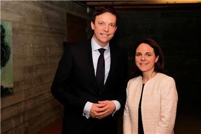 Saarländischer Ministerpräsident Tobias Hans mit Luxemburger Familienministerin Corinne Cahen während einem Gipfeltreffen der Führungskräfte der Großregion im Jahr 2019
