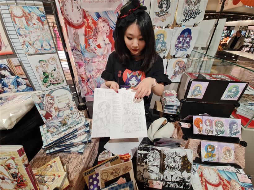 Sabrina Kaufmann erklärt, wie man Schritt für Schritt zum fertigen Manga kommt
