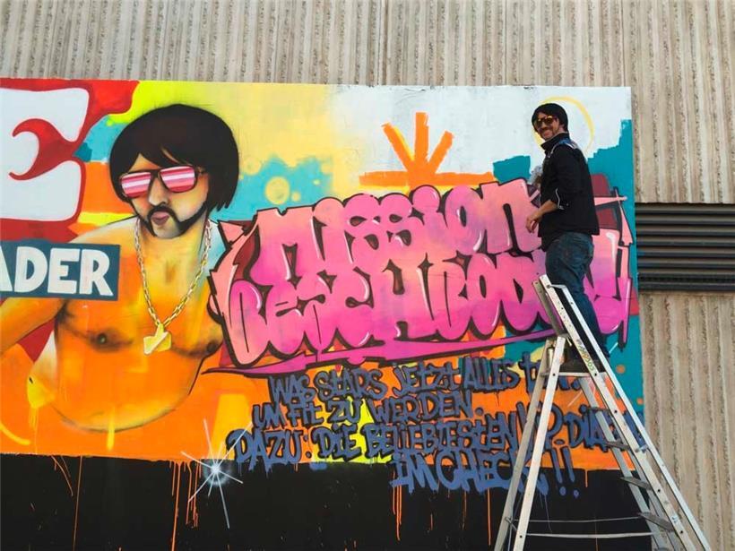 Sader, initiateur du Mur de Luxembourg, en 2015 à l’œuvre sur le Mur de Nancy
