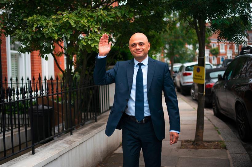 Sajid Javid, neuerdings Gesundheitsminister, führt für die Lockerungen die „schlimmen Auswirkungen“ auf die mentale Verfassung vieler Briten ins Feld
