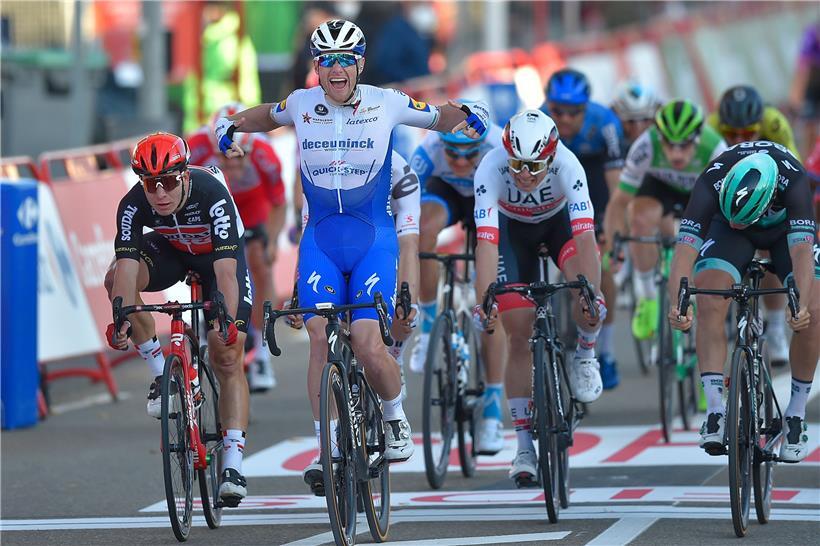 Sam Bennett (Deceuninck-Quick Step) freute sich gestern zu früh – der Ire wurde nachträglich bestraft
