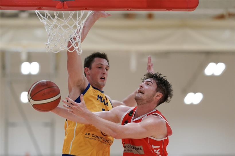 Sam Streef (r.) konnte nach vier Jahren vor dieser Saison endlich wieder eine komplette Vorbereitung mit den Musel Pikes bestreiten
