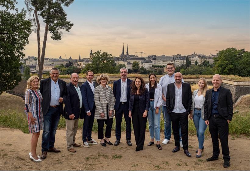 Sandra Bilić Klatý, Gary Kneip, Jacques Linster, Cédric Bellwald, Mady Lietz, Frank Engel, Anne Winter, Micky Maller, Jeff Steichen, Luc Majerus, Anne Lecuit und Marc Ruppert
