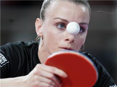 Sarah De Nutte feiert voraussichtlich ihren zwölften Einzeltitel im Darts in Bartringen