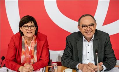 Saskia Esken und Norbert Walter-Borjans
