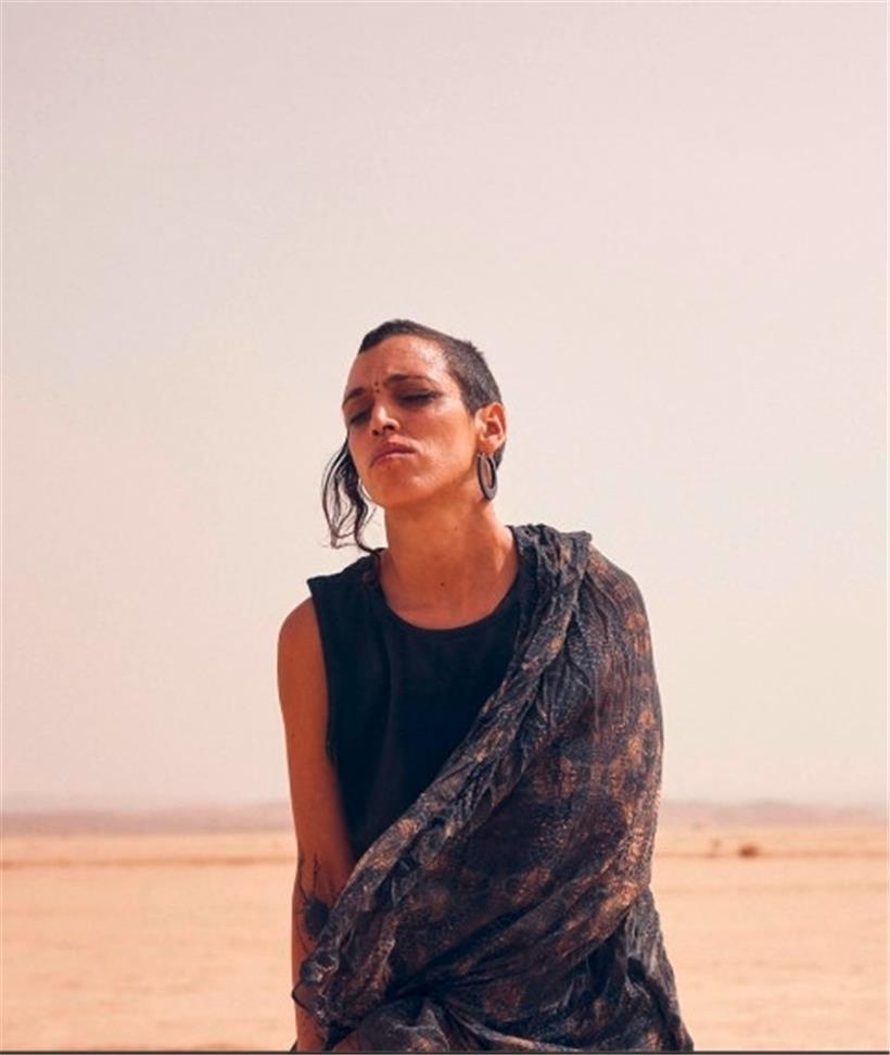 Schauspielerin Jade Oukid im Wüsten-Rausch
