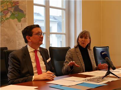 Schöffe Maurice Bauer (CSV) und Bürgermeisterin Lydie Polfer (DP) beim City Breakfast Netzwerk-Event in Luxemburg