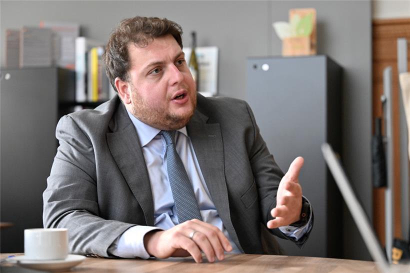 Schöffe Meris Sehovic im Tageblatt-Interview über die Parksituation in Esch
