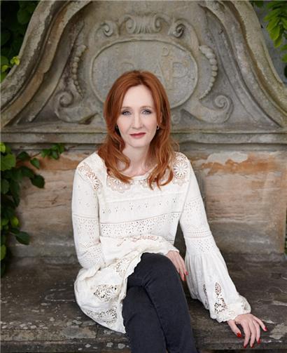 Schreibt Krimis unter Pseudonym: J.K. Rowling
