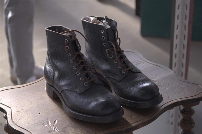 Schuhe aus der „Schungfabrik“ in Tetingen