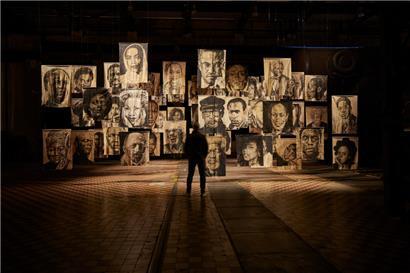 Schwarze Geschichte: Roméo Mivekannin mit der Installation „The Souls of Black Folk“
