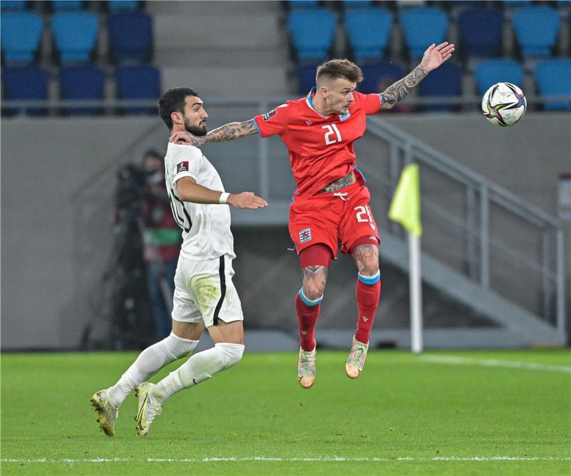 Sébastien Thill (r.) hat sich vor allem physisch im Ausland weiterentwickelt
