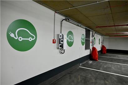 Sechs Parkplätze für Elektrofahrzeuge wurden im Parkhaus „Grand-rue“ gebaut  

