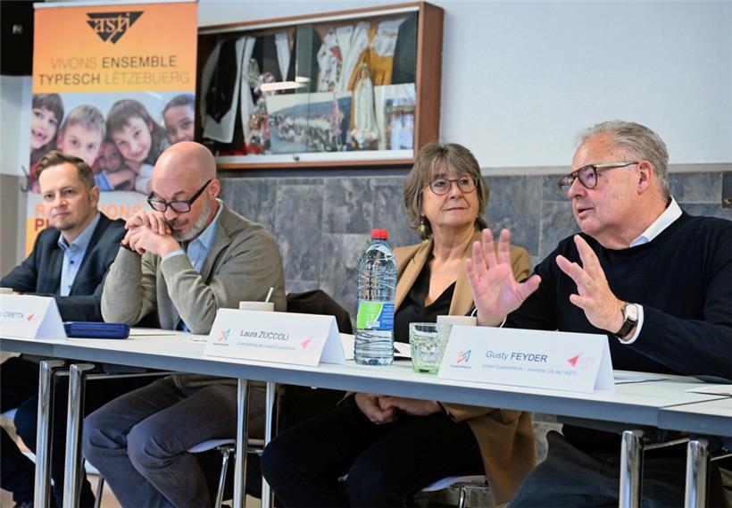Sehen das Pilotprojekt als vollen Erfolg an: Pascal Flammang (Arbeitsministerium), Evandro Cimetta (ASTI-Präsident), Laura Zuccoli (Koordinatorin) und Gusty Feyder (freiwilliger Helfer)
