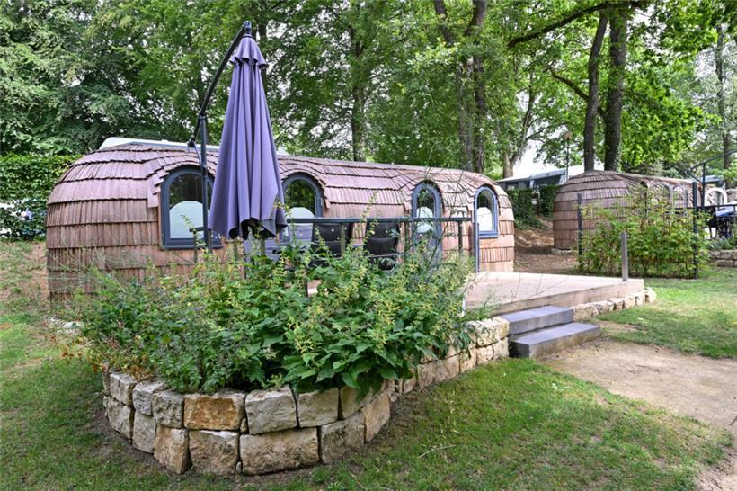 Sehen kuschlig aus und sind einen Preis wert: Die Iglus auf dem „Camping Park Beaufort“ gewinnen den Luxembourg Tourism Award 2023
