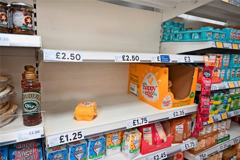 „Sehr enttäuschend“: In einem Supermarkt in London sind die Eier quasi ausverkauft
