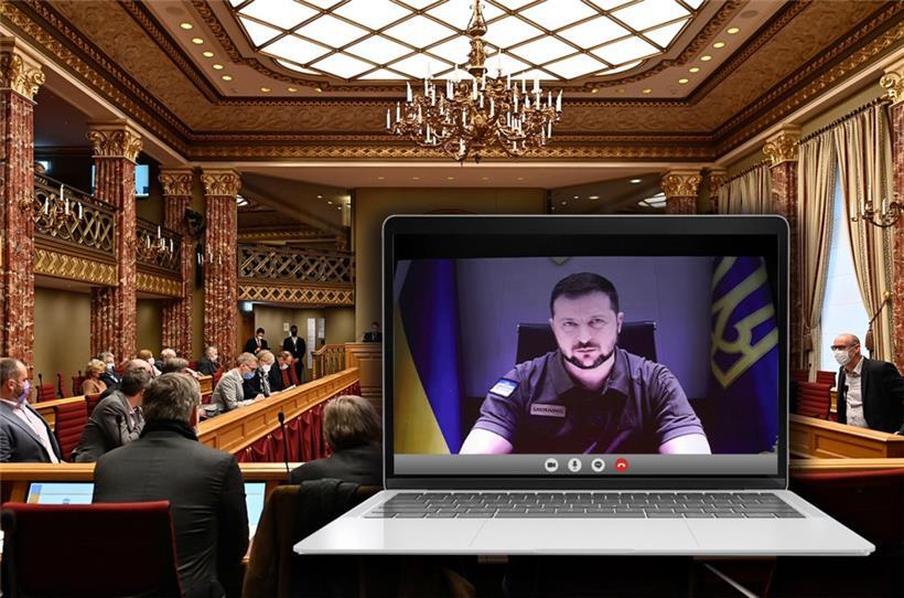 Sein Land wurde von Russland überfallen – am 2. Juni wird er virtuell vor der Chamber sprechen: Wolodymyr Selenskyj. Das Tageblatt hat nachgefragt, wie sich die Abgeordnetenkammer auf den digitalen Auftritt vorbereitet.
