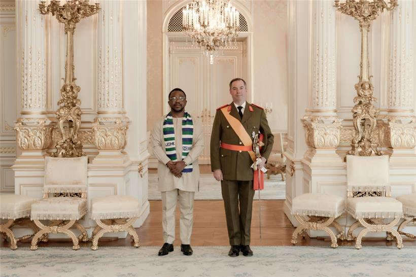 Seine Exzellenz Herr Philip Bob Jusu, außerordentlicher und bevollmächtigter Bot...