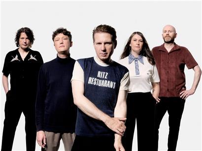 Seit 2002 ein Begriff in der Musikszene: die schottische Band Franz Ferdinand mit Bob Hardy (r.)