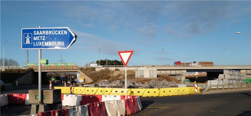 Seit 2016 schon laufen die Bauarbeiten zwischen Düdelingen und Bettemburg. Durch die Krise kam weitere Verzögerung hinzu.
