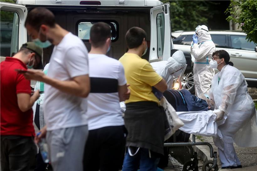 Seit Tagen steigt auch in Serbien die Zahl der Neuinfektionen wieder stark an
