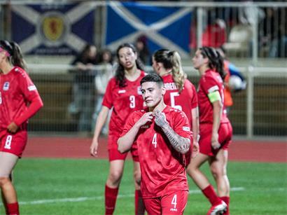 Andreia Machado lächelnd bei der Nationalmannschaft, Rückblick auf erfolgreiche Karriere seit Debüt 2012