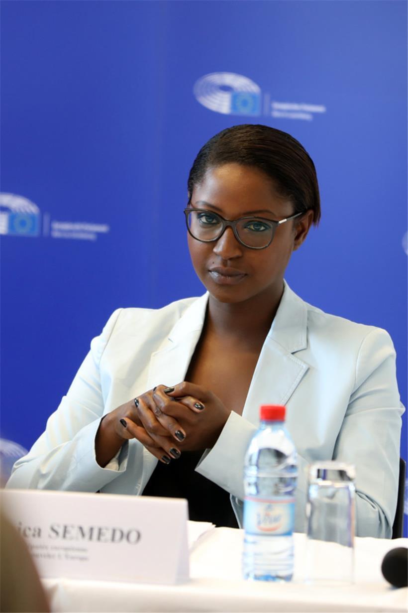 Semedo bei einer Pressekonferenz im Jahr 2019
