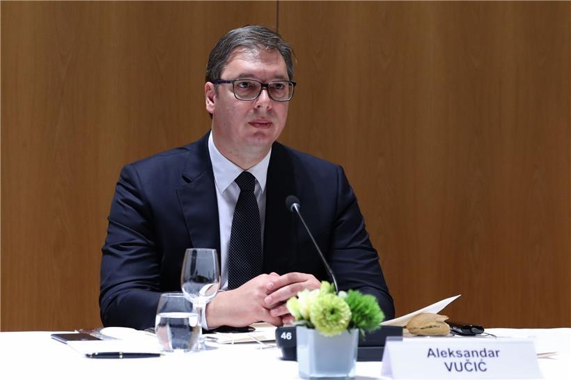 Serbiens Präsident Aleksandar Vucic im Februar in Brüssel. Ende Februar hatte der Präsident trotz der weltweiten Coronavirus-Krise noch Grund zum Witzeln. Doch mittlerweile ist den meisten Politikern in Südosteuropa die Lust auf Corona-Witze vergangen.
