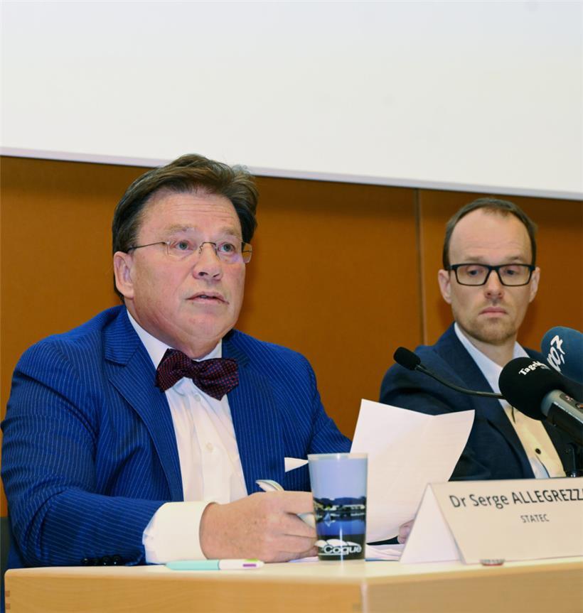 Serge Allegrezza (l.) und François Peltier (r.) stellten die ersten Ergebnisse der Volkszählung vor
