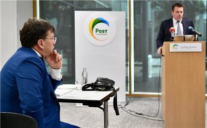 Serge Allegrezza (links) und Claude Strasser stellen die Bilanz der Post des vergangenen Geschäftsjahres vor. Ungetrübte Freude gibt es nicht, aber auch keine Tränen.
