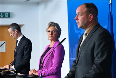 Serge Wilmes, Martine Hansen und Christian Hahn, Präsident der Landwirtschaftskammer, stellen sich der Presse
