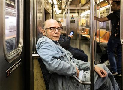 Ses mots restent: le poète Pierre Joris, décédé en 2025, en 2019
