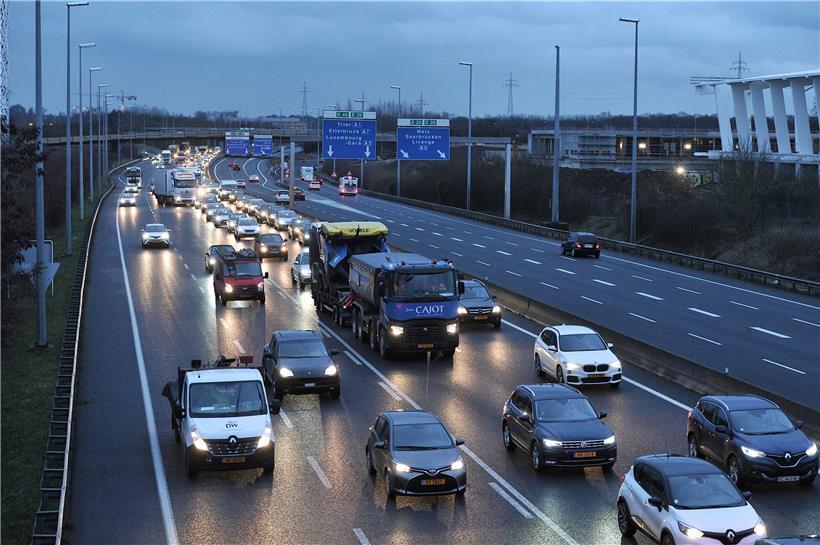Setzt der Pendlerstrom von und zu den Grenzen bald wieder ein?
