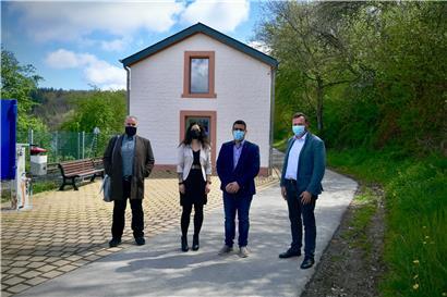 Sie glauben an das Projekt: (v.r.n.l.) Schöffe Roger Saurfeld, Bürgermeister David Viaggi, Schöffin Cindy Barros Dinis und Projektleiter David Everard
