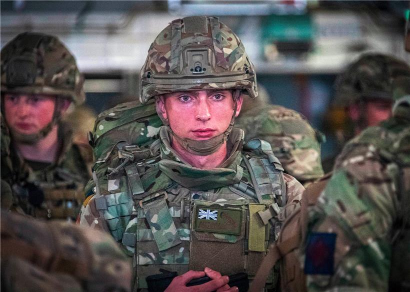 Sie sollen es jetzt richten: Britische Soldaten der 16 Air Assault Brigade treffen zur Assistenz der Operation Pitting in Kabul ein
