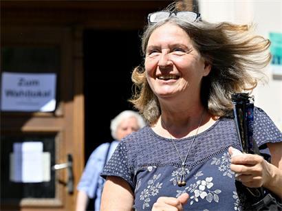 Elke Kahr, Grazer Bürgermeisterin der KPÖ, spricht bei Wahlkampfevent gegen Rechtsextremismus in Graz