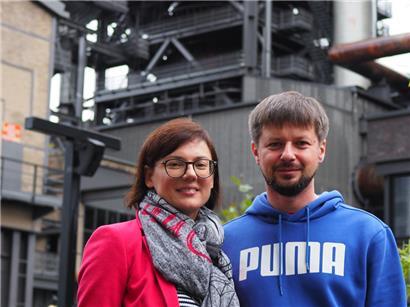 Sind beim Roten Kreuz und helfen der Ukraine: die Luxemburgerin Myriam Jacoby und der Ukrainer Maksym Dotsenko
