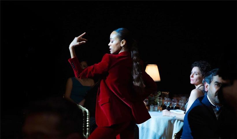 Singt und tanzt für Gerechtigkeit: die Anwältin Rita (Zoe Saldaña)
