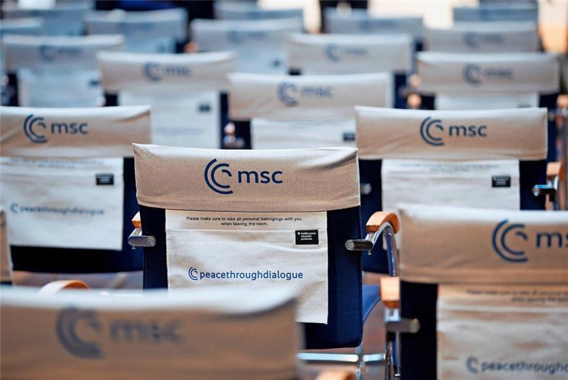 Sitzreihen im Hotel Bayerischer Hof in München im vergangenen Jahr: Die Gäste bei der Sicherheitskonferenz werden in diesem Jahr um die Erfahrung eines Krieges reicher sein
