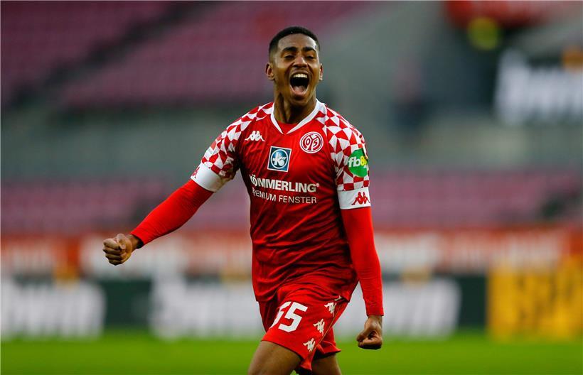 So sehen Sieger aus: Leandro Barreiro traf in der Nachspielzeit zum 3:2 für Mainz. Es war, nach dem Tor gegen Leipzig, sein zweiter Saisontreffer in der Bundesliga.
