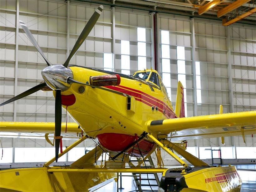 So sehen die Maschinen von Aquarius Aerial Firefighting aus. Die Tochtergesellschaft von Cargolux ist auf die Brandbekämpfung aus der Luft spezialisiert.