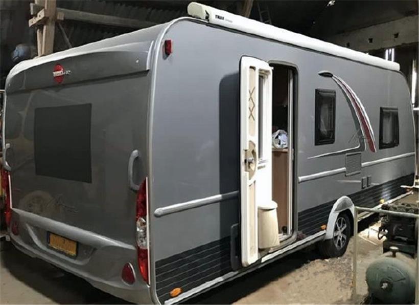 So sieht der verschwundene Wohnwagen aus
