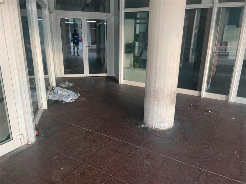 So sieht es fast täglich unter den Arkaden aus