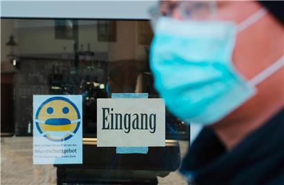 So wenige wie möglich anstecken, um die Krankenhäuser zu entlasten, heißt das Gebot der Stunde
