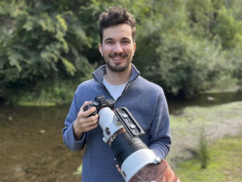 Sören Salvatore vor der Hafenpromenade in Hobart, Tasmanien, seiner neuen Heimat