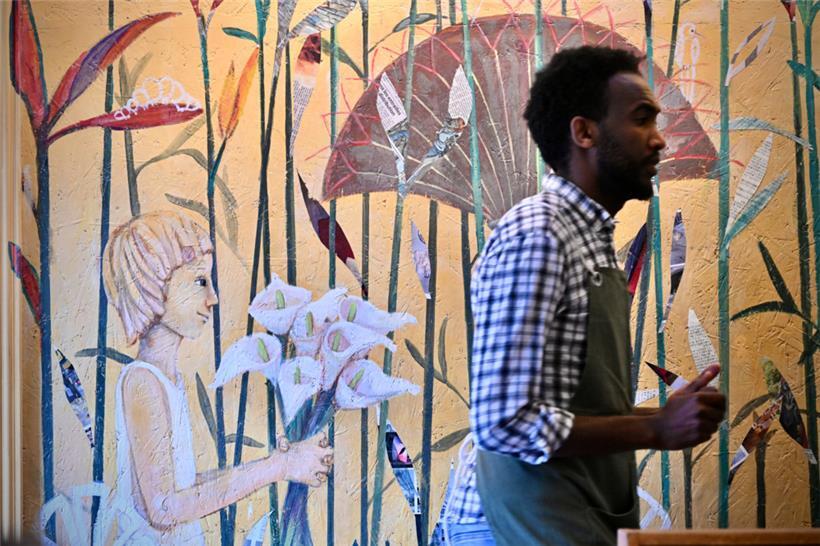 Sogar die Farbe an den Wänden wurde nicht neu gekauft
